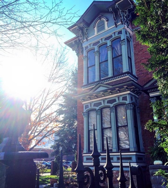 The Italianate Weber House at 7th and Clay